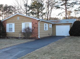 17 Kent Dr, Brick, NJ 08723