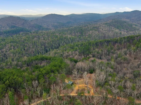 509 Sherwood Ln, Clayton, GA 30525