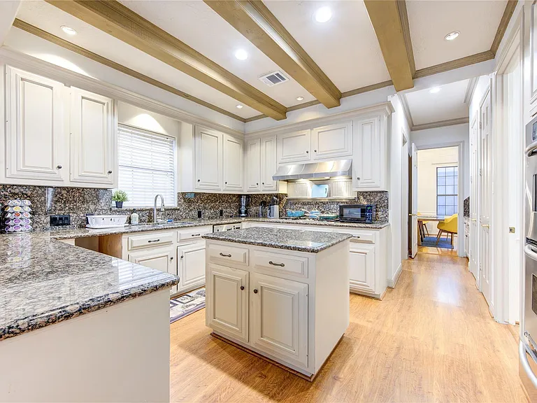 2510 Potomac Dr #5 — Photo 15