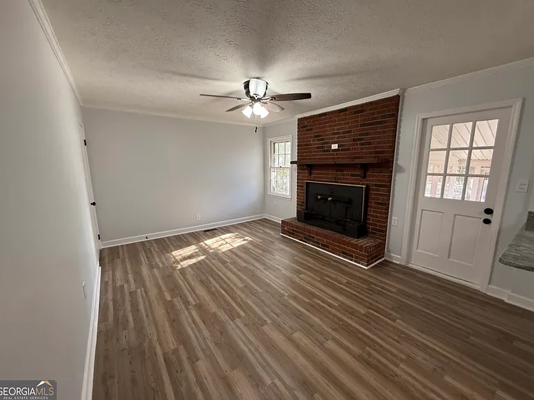 1612 Knox St — Photo 24