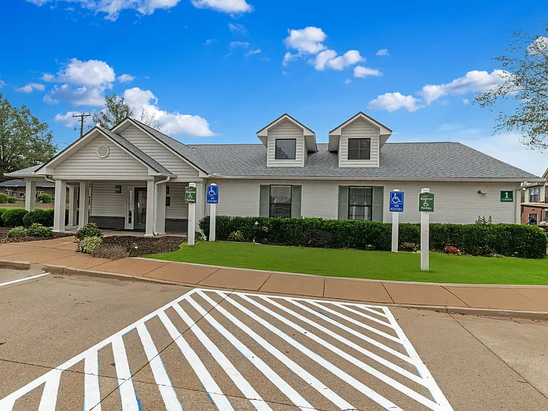 Leasing Office entrance