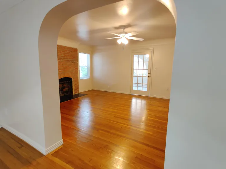 4114 Hawthorne Ave — Photo 11