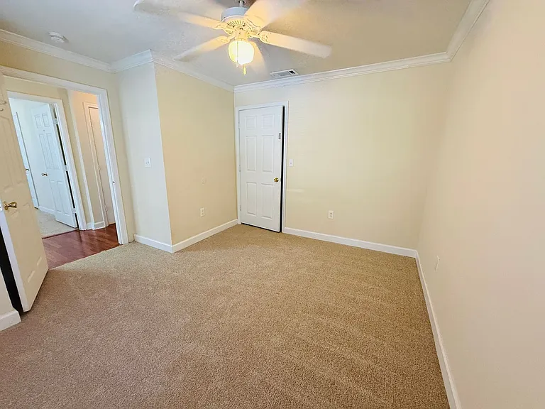 18557 Bridle Club Dr — Photo 24