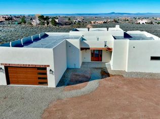 299 Morgan Rd, Taos, NM 87571