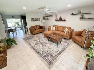 171 Crown Dr #10, Naples, FL 34110