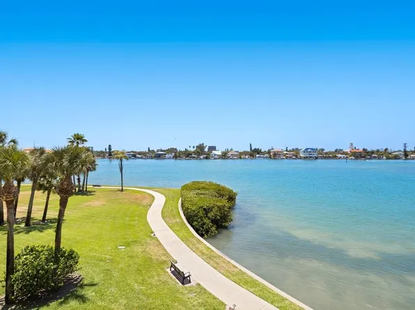 7892 Sailboat Key Blvd S APT 207, South Pasadena, FL 33707