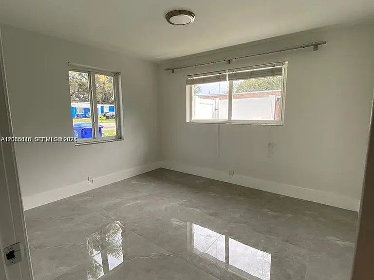 112 Ronald Rd — Photo 6