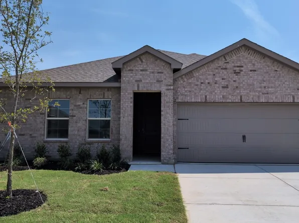 929 Boll Weevil Dr, Cleburne, TX 76031