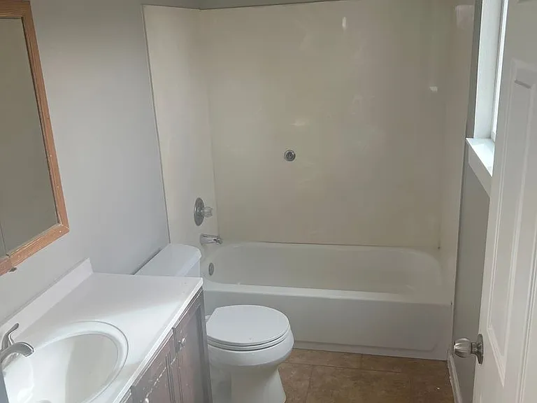 7370 Kearney St — Photo 6