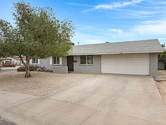 3rd image of 3247 E FRIESS Drive