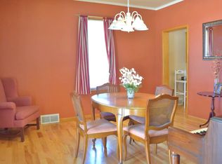 403 Robbins St, Seymour, WI 54165