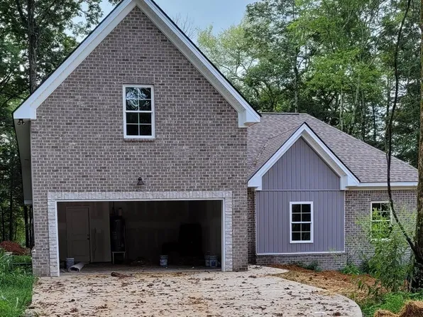 1307 Summer Station Dr, Chapel Hill, TN 37034