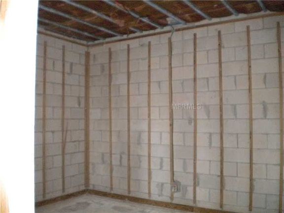 3rd image of 459 Hamptoncrest Cir APT 105