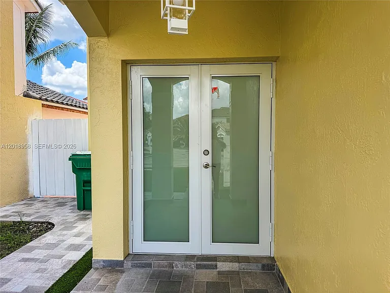15428 SW 50th Ter — Photo 3