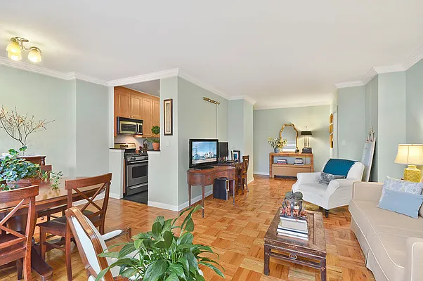 Sold by Corcoran | media 8