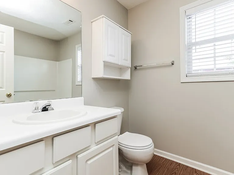 4100 Springvale Way — Photo 15