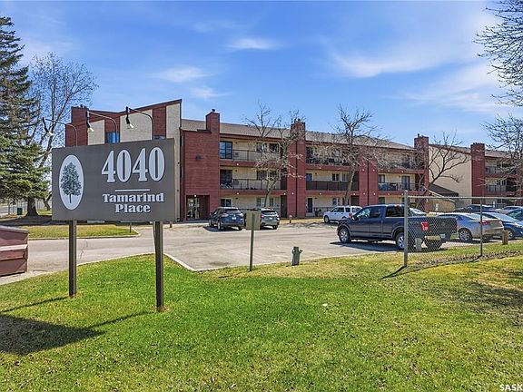 3rd image of UNIT 214A-4040 8TH STREET E