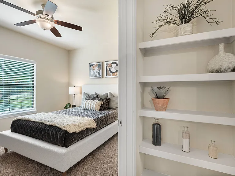 Built-in Shelves