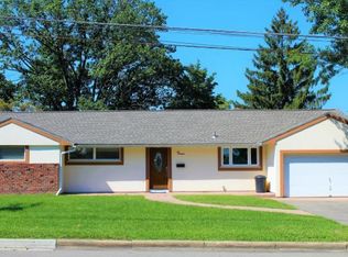 619 Lacey Dr, Endicott, NY 13760