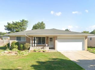 4957 Kadena Ct, Sterling Heights, MI 48310