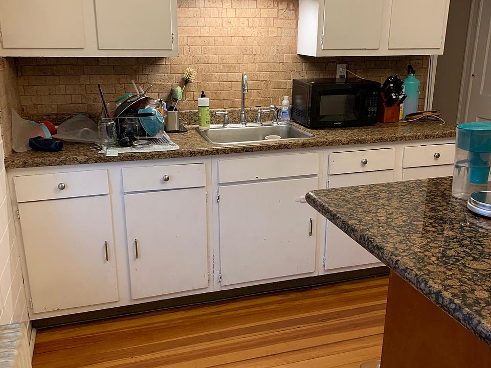 1st image of 28 Gilmore St #1