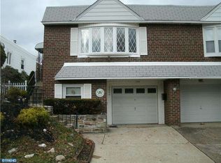 10664 Halstead St, Philadelphia, PA 19116