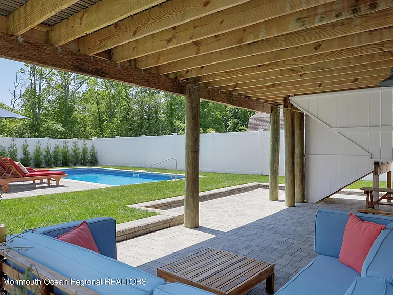 155 Osborne Ave — Photo 39