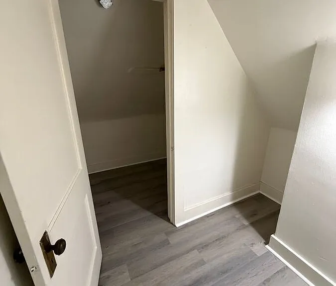 713 2nd St #4 — Photo 8