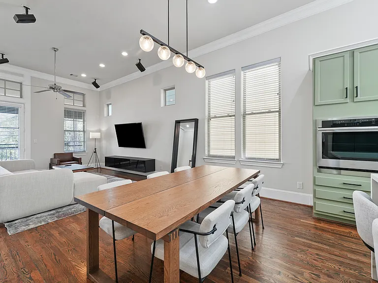 5747 Kansas St — Photo 11