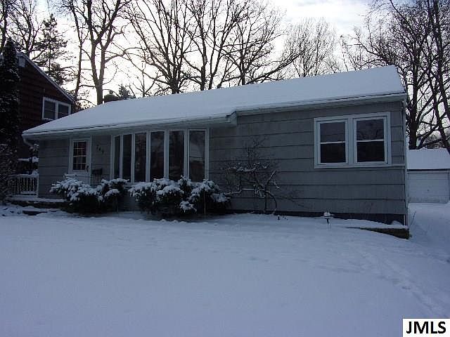 1st image of 749 Oakdale Ave