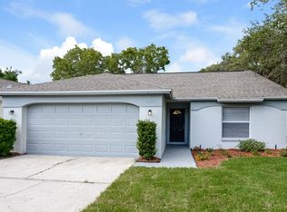 10935 Livingston Dr, New Port Richey, FL 34654