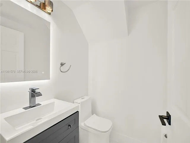 9243 SW 227th Ter — Photo 9