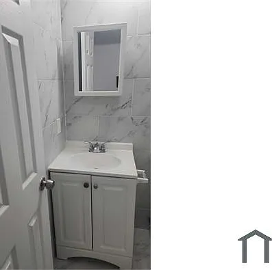 2860 SW 1st St #1 — Photo 3