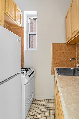 Rented by BLU Real Estate | media 3