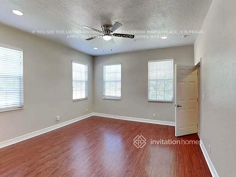 226 W Thatch Palm Cir — Photo 14