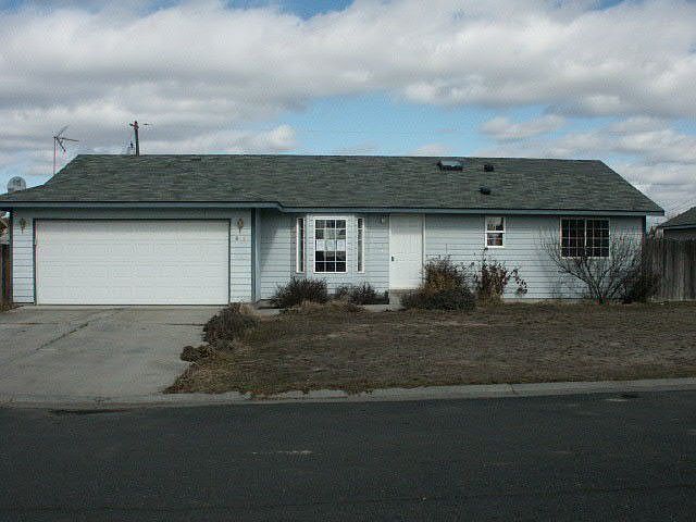 1st image of 615 Rose Dr