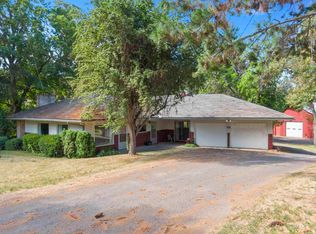 1133 N Almon St, Moscow, ID 83843