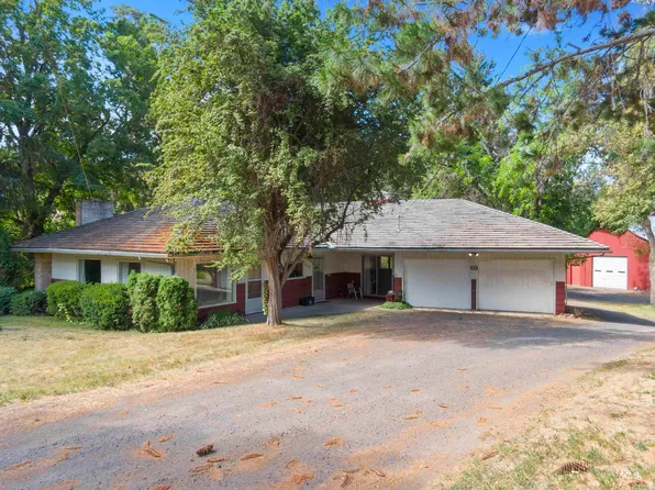 1133 N Almon St, Moscow, ID 83843