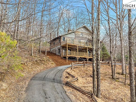 4th image of 372 Homestead Road