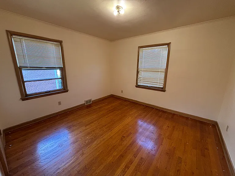 8708 W Burleigh St #4 — Photo 10