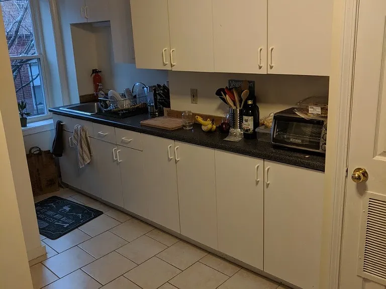 39 Cooper St #3 — Photo 1