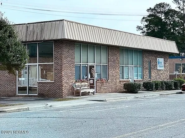 210 S Wright Street, Burgaw, NC 28425