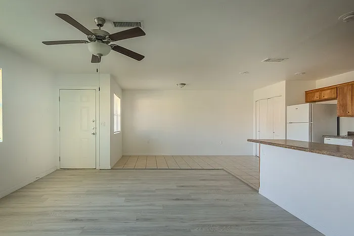 2413 Tremont Ave #B3 — Photo 8