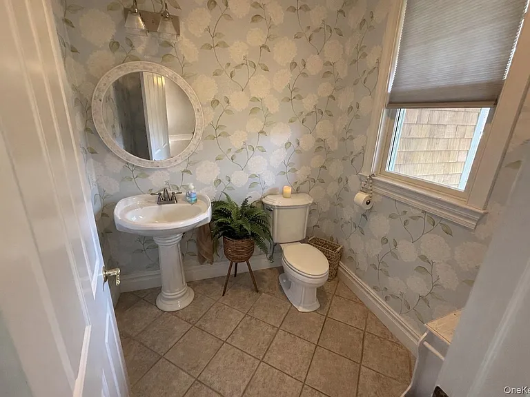 2465 Fairway Dr — Photo 14
