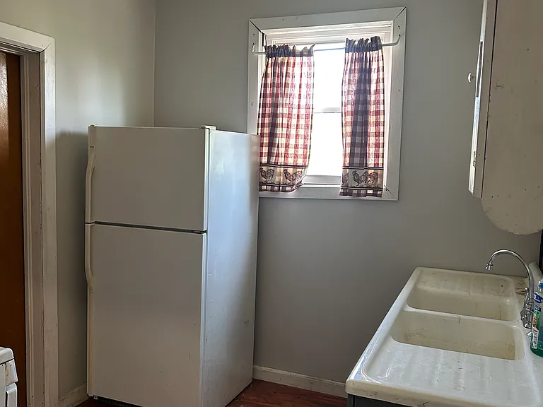 628 Orville Ave #3 — Photo 6