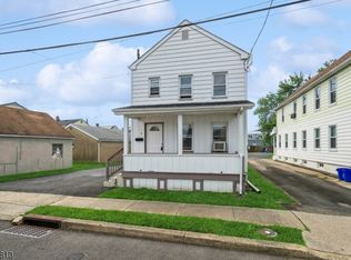 7 1st St, Raritan, NJ 08869