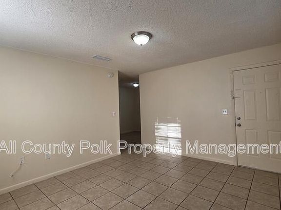 2nd image of 1010 Jacks St