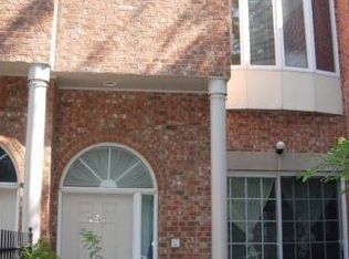 954 E 54th Pl #B-3, Chicago, IL 60615