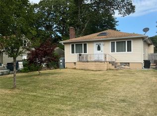 27 Ann Rd, Mastic Beach, NY 11951