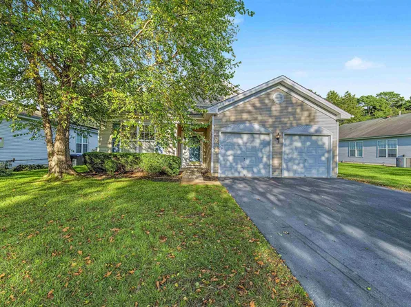 123 Newcastle Ct, Galloway, NJ 08205